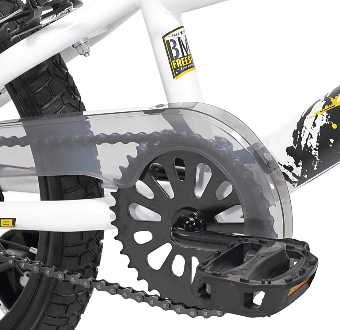 18 in. White and Black Bike M943