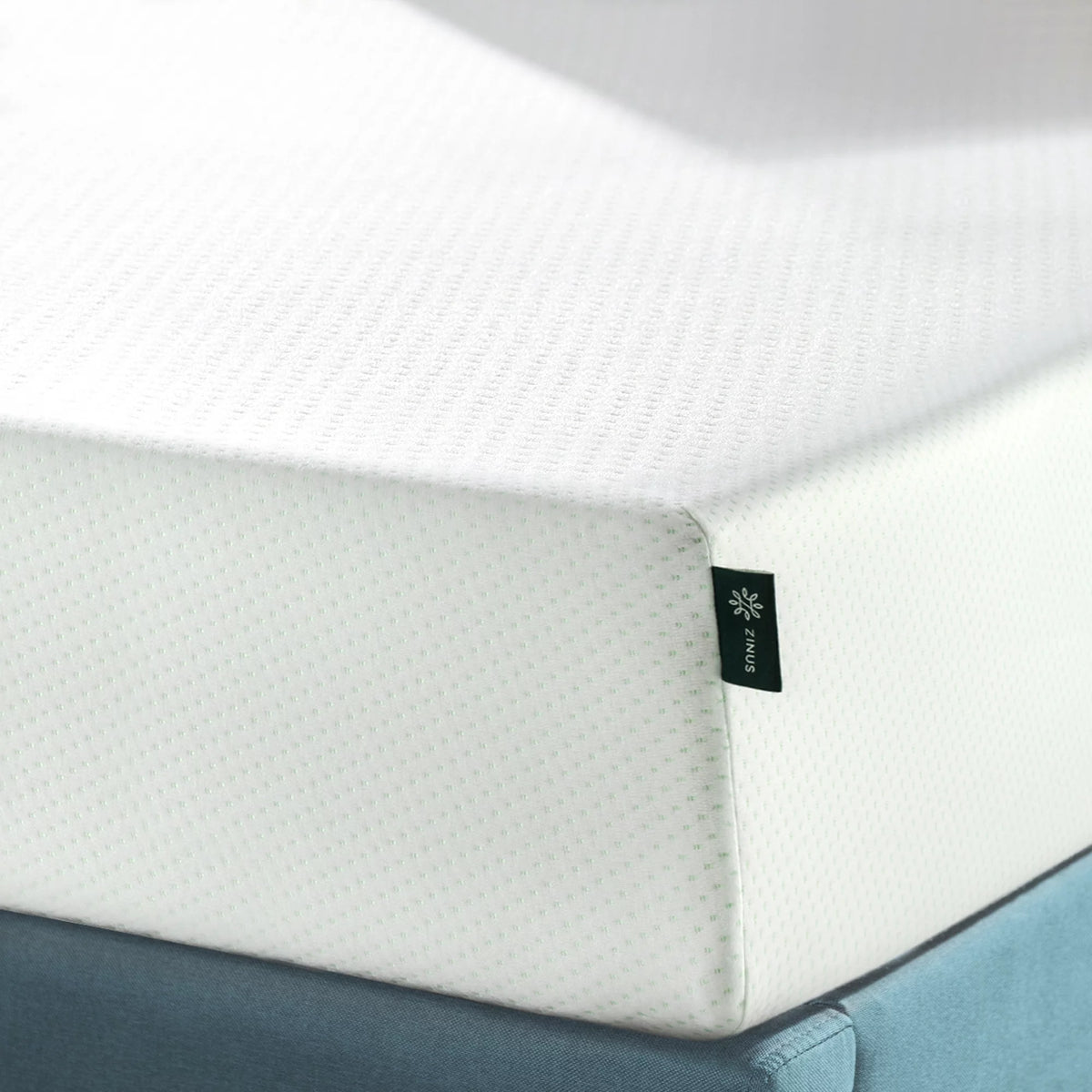 Queen Memory Foam Mattress X1547