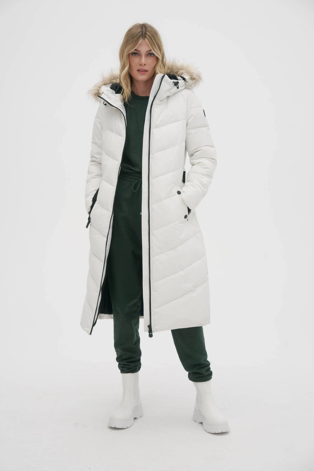 Winter White Coat M261