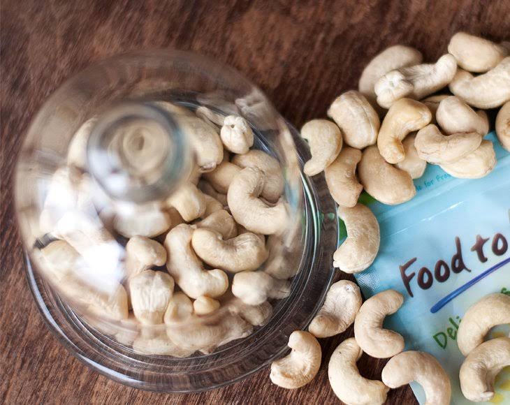 Whole Raw Cashews N153
