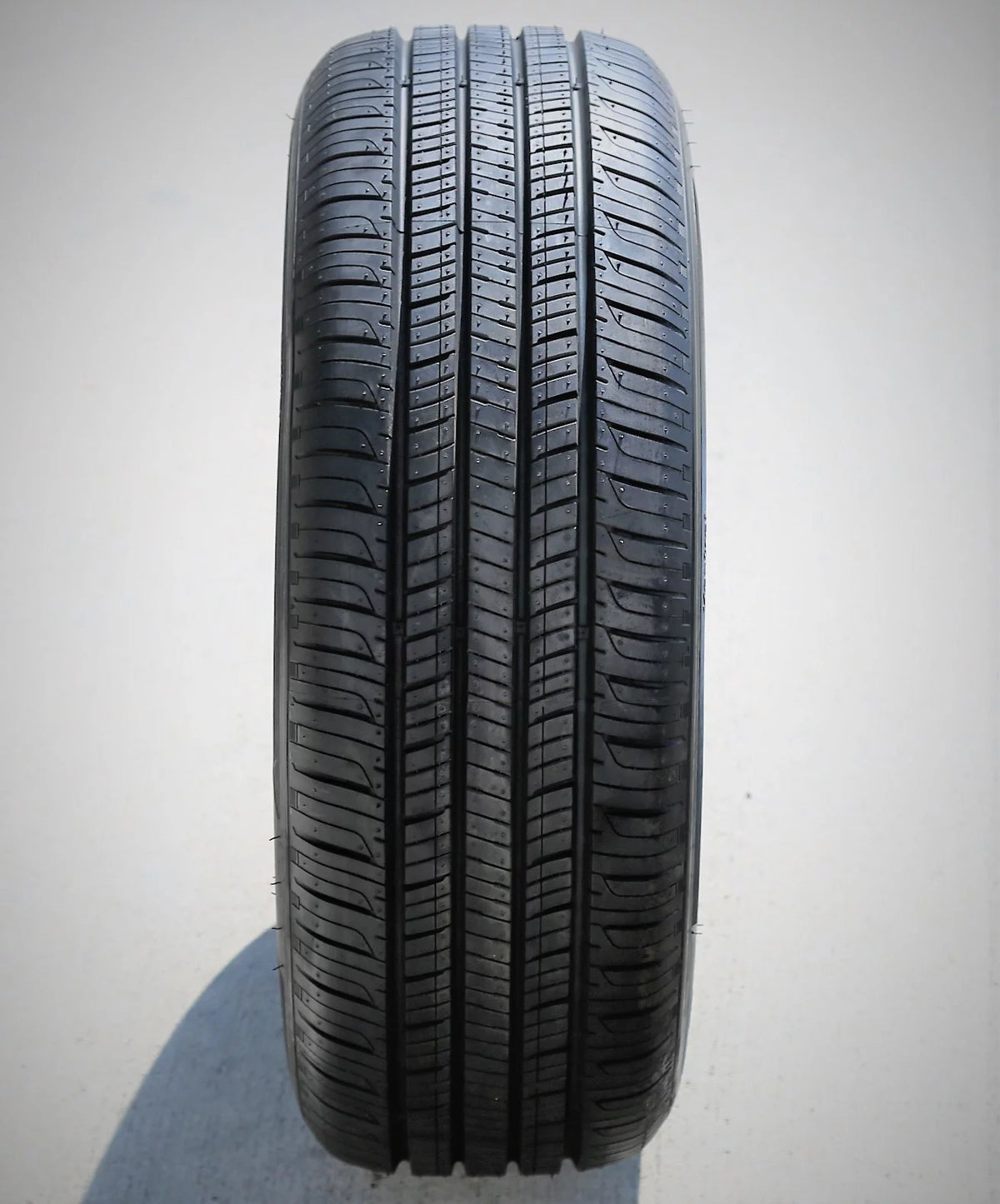 All Season 235/45R18 94V Passenger Tire S1880
